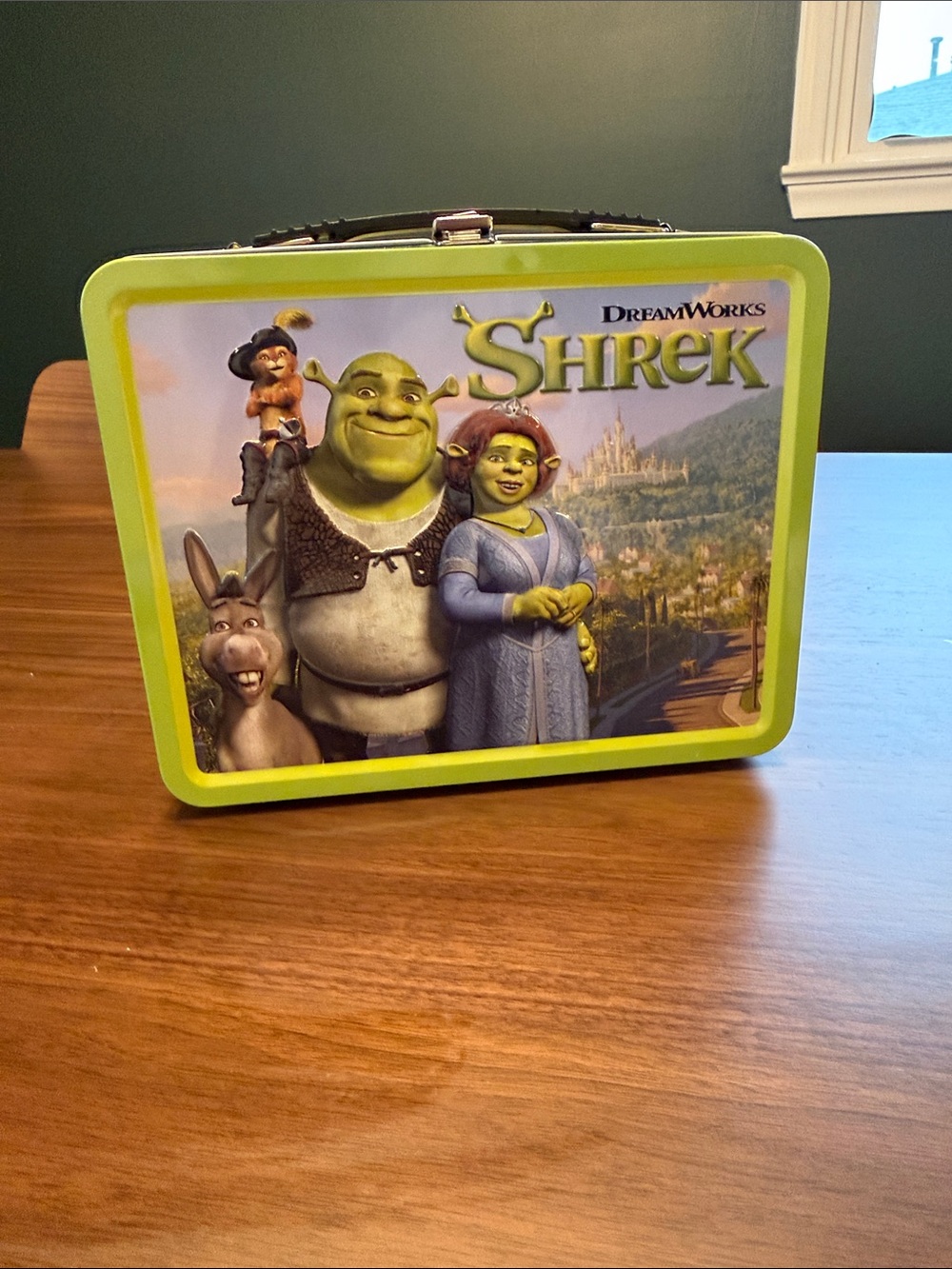 Incredible — DreamWorks Shrek Green Metal Lunchbox with Characters